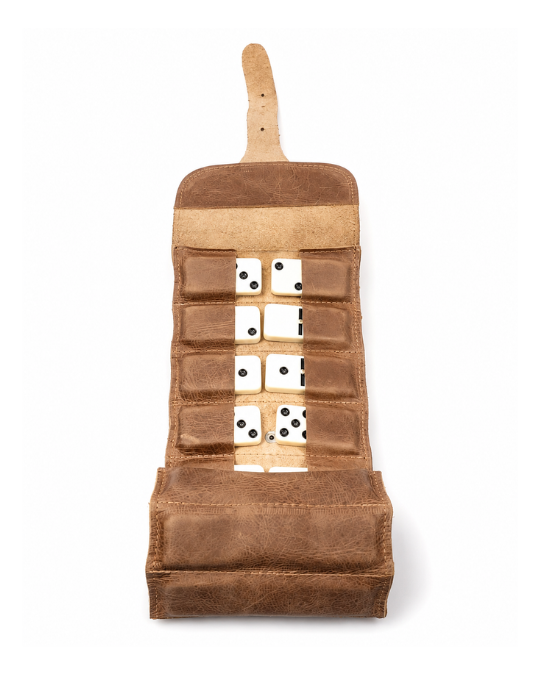 Juego de Dominó Aukas en Estuche de Cuero Vacuno – Tradición de Sobremesa - Imagen 2